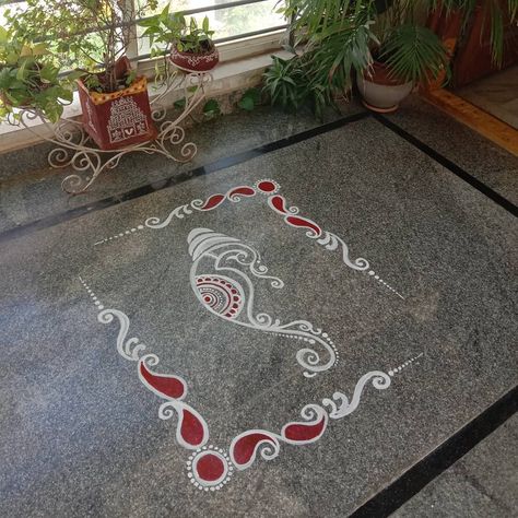 Auspicious Friday 🙏.....my humble attempt of a simple Alpana/ Alpona design🙂 'Alpana' ( Ritual Painting) is traditional Bengal art of… Floor Art Painted, Fabric Alpona Design, Alpona Design Bengali Lakshmi Puja, Alpona Simple Design, Lakshmi Puja Alpona Design, Bengali Rangoli Design, Simple Alpana Designs, Diwali Alpona Design, Flower Alpona Design