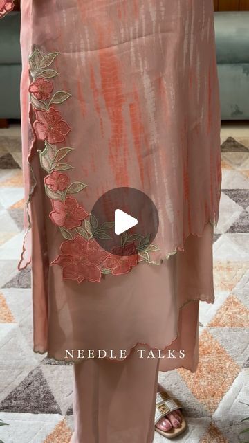 Pakistani Organza Suits, Suit Organza, Pakistani Wear, Suits Pakistani, Organza Shirt, Semi Formal Wear, Suits Design, Embroidery Suits Design, Boutique Dress Designs