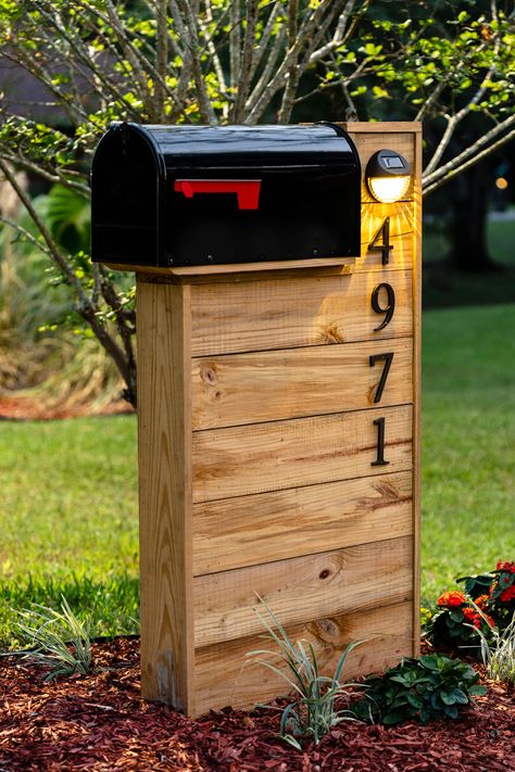 Wood And Metal Mailbox Post, Mailbox And Package Ideas, Mailbox Post With Solar Light, Modern Stucco Mailbox Ideas, Mailbox Landscaping Ideas Diy, Mailbox Stand Diy, Pallet Mailbox Ideas Diy, Diy Wood Mailbox Post, Diy Brick Mailbox How To Build