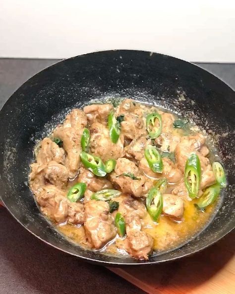 White Chicken Karahi, White Karahi, Chicken Kadai, Chicken Kadai Recipe, Kadai Chicken, Chicken Karahi Recipe, Karahi Recipe, Chicken Karahi, Fresh Spices