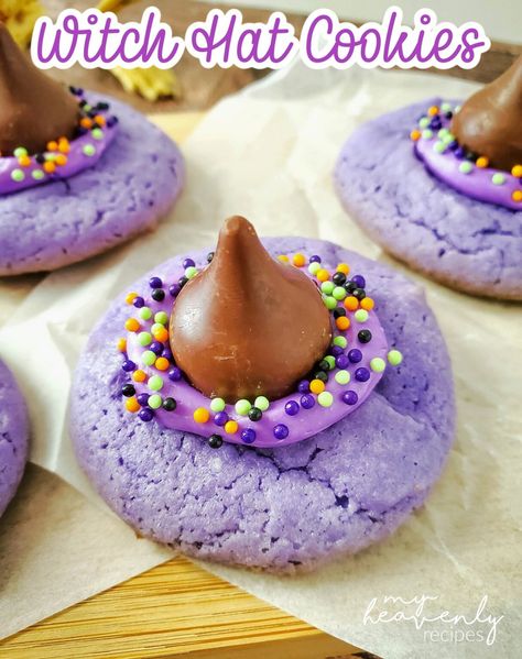 Witch Hat Cookies Witches Hat Cookies, Halloween Witch Hat Cookies, Witch Cookies, Halloween Cooking, Holiday Deserts, Halloween Eats, My Heavenly Recipes, Witch Hat Cookies, Easy Halloween Cookies