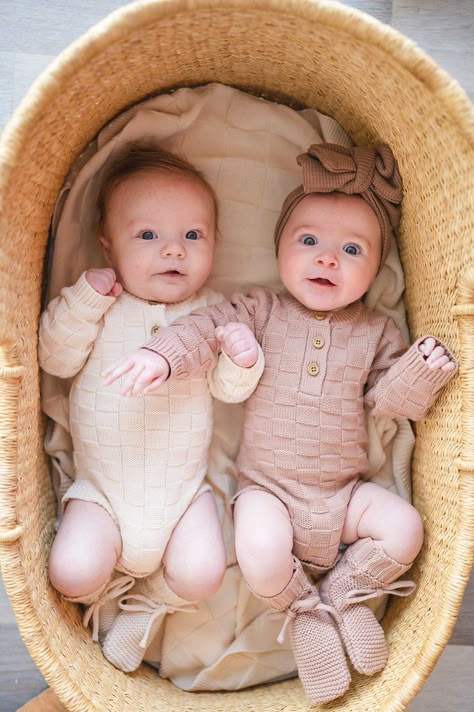 Our long sleeve bodysuit in a mocha checkerboard sweater knit is a perfect heirloom piece. This premium knit bodysuit features button closures at the front neck and bottom opening for easy diaper changes. Mindfully made with the finest quality organic cottons. Made of 100% certified organic cotton Functional buttons Designed in US, ethically made in China Available in 4 sizes. Has some stretch: Newborn: 7” chest, 11” long 0-3 months: 8” chest, 12” long 3-6 months: 9” chest, 13” long 6-12 months: Baby Clothes Country, Baby Bump Pictures, Baby Heirloom, Newborn Bodysuit, Cute Babies Photography, Boy Girl Twins, Baby Life Hacks, Newborn Twins, Baby Room Inspiration