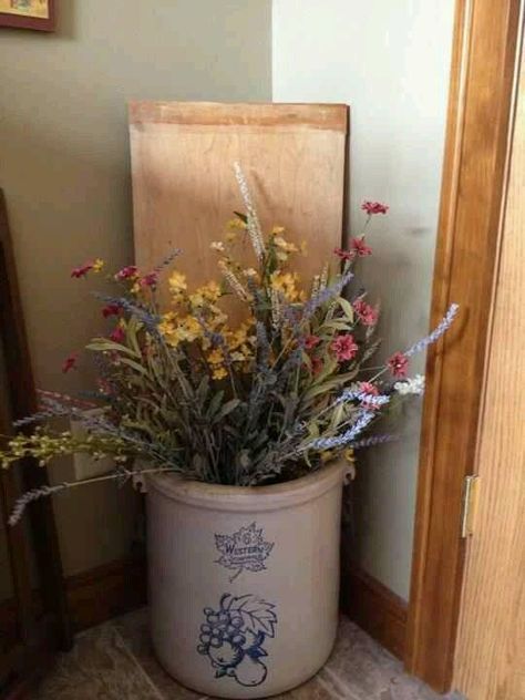 Crocks Decor Ideas Farmhouse Style Living Room, Flowers In Crocks Ideas, How To Decorate Crocks, Stone Crocks Decor Ideas, Old Butter Churns Decor Ideas, Crock Arrangements, Ceramic Crock Decor Ideas, Crock Decor Farmhouse Style, Old Crocks Decor Ideas