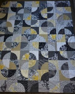 Easy Quilting Projects, Circle Quilt Patterns, Quilt Pictures, Drunkards Path Quilt, Drunkards Path, Easy Quilting, Black And White Quilts, Quilting Designs Patterns, Quilt Modernen