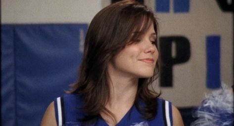 Brooke Davis Hair, One Tree Hill Cast, Brooke Davis, Sophia Bush, Tree Hill, One Tree Hill, One Tree, Season 1, Hair Inspo