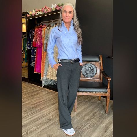 Caroline Labouchere on Instagram: “#ootd #flannel #m2m #blueshirt #pearls #blueisthecolour #converse #estribos” Caroline Labouchere Style, Caroline Labouchere, Advanced Style, Blue Shirt, Converse, Ootd, Blue Color, Pants, On Instagram