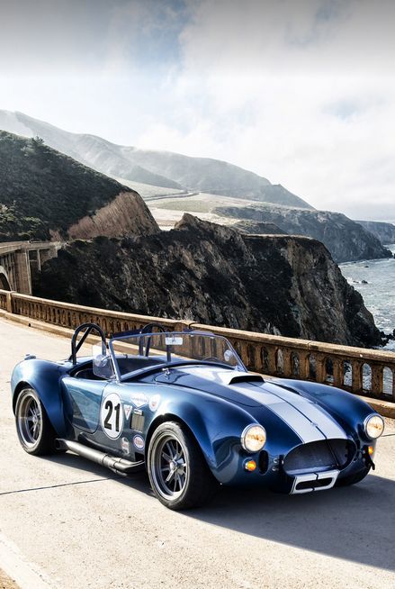 Shelby Cobra. Beautiful car. 240z Datsun, Luxe Auto's, Mini Vans, Vintage Auto's, Shelby Cobra 427, Cars Bikes, Pahlawan Marvel, Ac Cobra, Car Pics