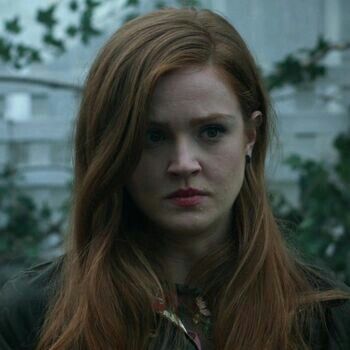 Ivy Pepper Gotham, Poison Ivy Gotham, Ivy Gotham, Maggie Geha, Ivy Pepper, Alistair Theirin, Mary Hamilton, Gotham Characters, Gotham Series