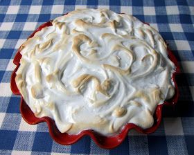 Plain Chicken: S'mores Pie Chocolate Pie With Meringue, Pie With Meringue Topping, Recipes Using Marshmallows, Meringue Pie Topping, Homemade Chocolate Pie, Chocolate Meringue Pie, Meringue Topping, Thanksgiving Baking, Meringue Pie Recipes