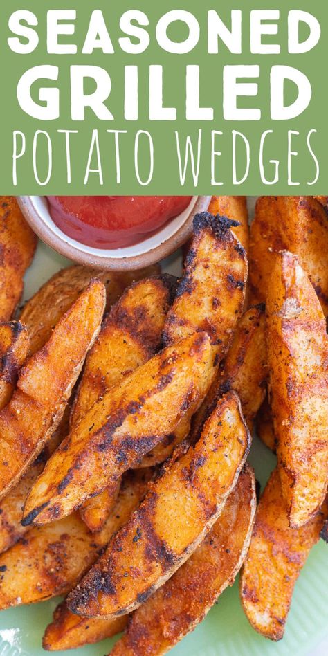 Potato Wedges On The Grill, Potato Wedges Grilled, Blackstone Potato Wedges, Grilled Potatoes On The Grill, Grill Potatoes, Grill Sides, Grilled Potato Recipes, Grilled Potato Wedges, Grilled Baked Potatoes