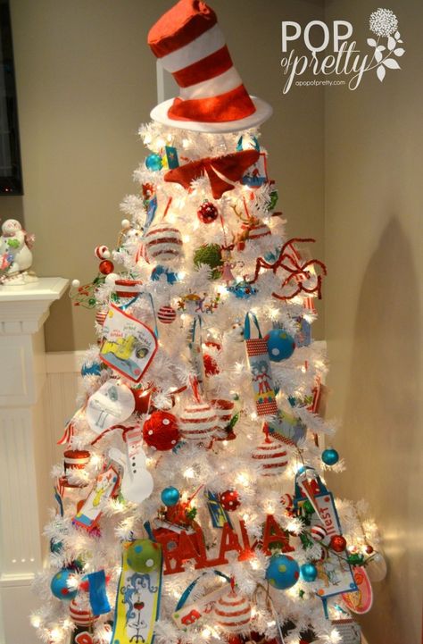 Holiday, Hoobie, Whatty? Our Dr. Seuss Christmas Tree (2013)! - A Pop of Pretty Dr Seuss Christmas Tree, Seuss Christmas Tree, Dr Seuss Tree, Dr Seuss Trees, Christmas Tree Ideas Themed, Dr Seuss Christmas, Dr Seuss Hat, Whoville Christmas, Grinch Christmas Tree