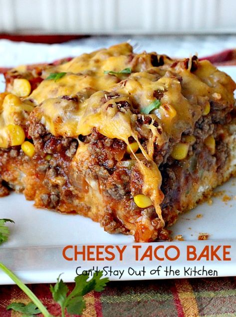 Baked Tacos Recipe, Mexican Casserole Recipe, Ground Beef Stroganoff, Bisquick Recipes, Taco Bake, Mexican Casserole, Delish Recipes, Easy Casserole Recipes, Beef Recipes Easy