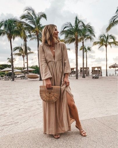 Beach Holiday Outfits, Beach Vacation Style, Resort Casual, Vacation Dresses Beach, Honeymoon Outfits, Resort Outfit, Maxi Dresses Casual, Beach Dresses, Beach Dress