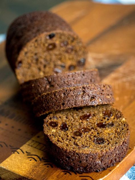 Boston Brown Bread Recipe, Bread In A Can, Boston Brown Bread, Brown Bread Recipe, Halaal Recipes, Recipe For Bread, Brown Bread, Sweet Bread, Bread Recipes Homemade