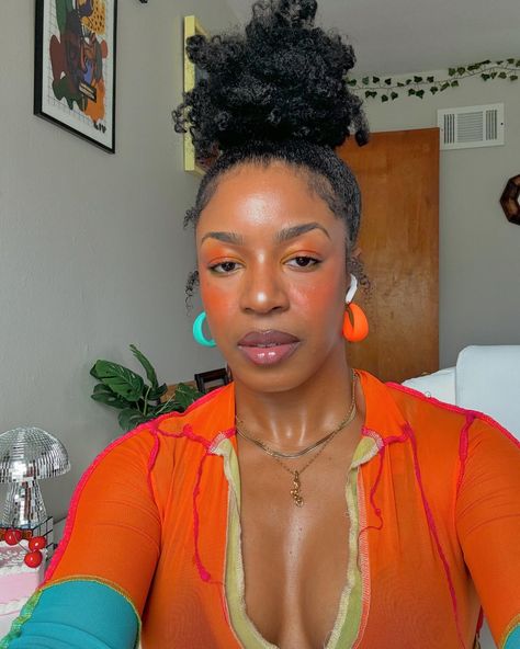 I’m an Orange Moon 🌚 #summerglow✨ #blackwomen #naturalhairstyles #juviasplace #liquidblush #elfcosmetics Blush On Black Women, Orange Blush, Orange Makeup, Orange Moon, E.l.f. Cosmetics, Blush On, Summer Glow, April 27, Creative Outlet