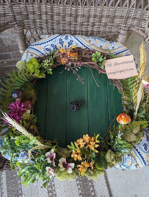 Fans of Middle-Earth | I kept seeing a cute hobbit door wreath and decided to make one myself Hobbit Door Wreath, Twentieth Birthday, Hobbit Party, Hobbit Door, Casa Hobbit, Arts And Crafts For Adults, Door Wreaths Diy, Art Night, Hobbit House