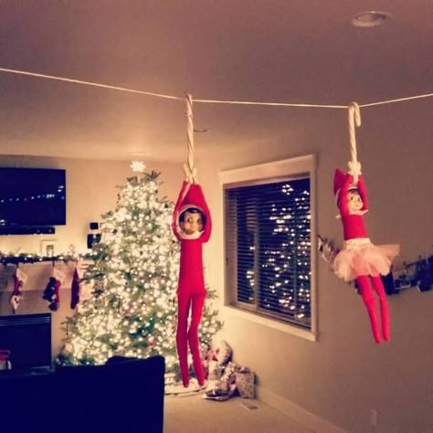 Elf Ideas Easy, Elf Of The Shelf, Christmas Elf Ideas, Elf Shelf, Shelf Elf, Awesome Elf On The Shelf Ideas, Elf On Shelf Ideas, Elf Activities, Xmas Elf