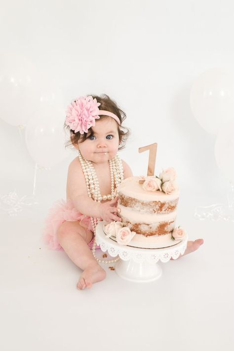 Centerville Ohio, Girls First Birthday Cake, Cake Photoshoot, Baby Birthday Photoshoot, 1st Birthday Girl Decorations, 1st Birthday Party For Girls, Smash Cake Girl, Baby Cake Smash, 1st Birthday Pictures