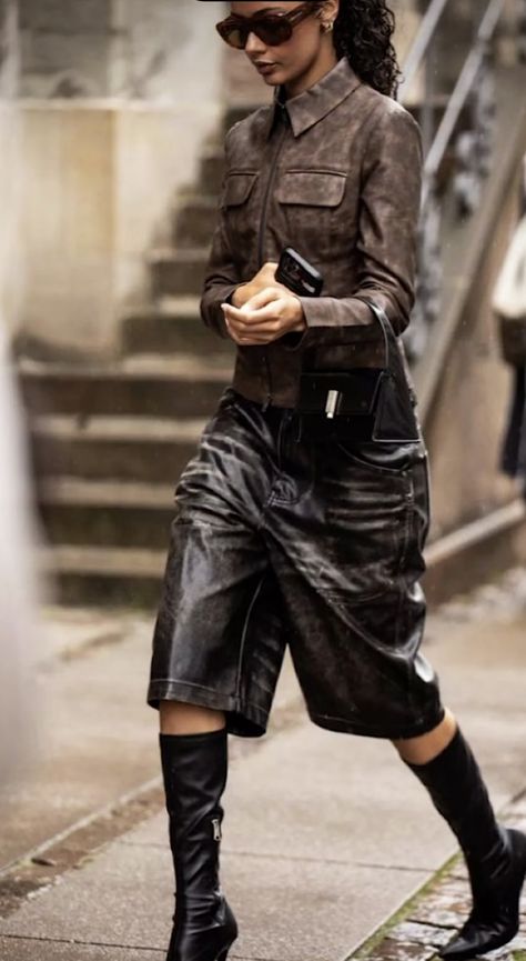 Culottes Outfit, Black Culottes, Moda Chic, Copenhagen Style, Copenhagen Fashion Week, Looks Street Style, The Best Street Style, Best Street Style, Looks Chic