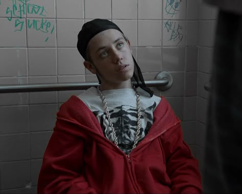 white boy carl s6 shameless Carl Gallagher Braids, White Boy Carl, Carl Shameless, Shameless Scenes, Shameless Tv Show, Shameless Dr, Ethan Cutkosky, Carl Gallagher, Gangsta Style