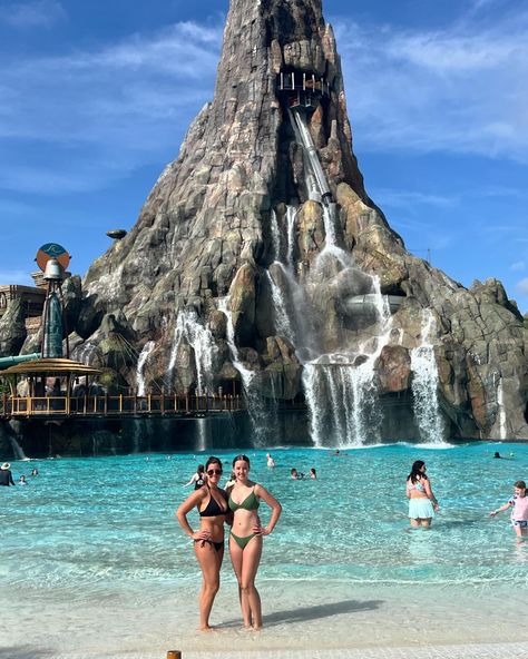 Yesterday we did a water park day so not many pictures were taken - Jack started to not feel well so we called it a day in the early afternoon and rested - one more day here! #volcanobay #waterpark #universal #wavepool #aquacoaster Volcano Bay, Park Day, Wave Pool, One More Day, Waterpark, Water Park, Feel Better, Funny Quotes, Water