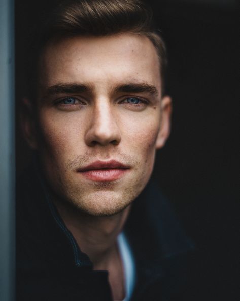 This headshot of Zane is one of my all time favorites! Actor Headshots Male, Men's Headshots, Mens Portraits, Headshots Male, Zane Phillips, Individual Photoshoot, Matthew Davis, 100 Faces, Male Headshots