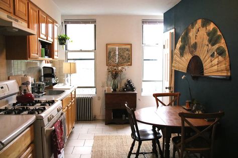 Small Nyc Apartment, Railroad Apartment, Cosy Apartment, Small Apartment Kitchen, Brooklyn Apartment, Future Apartment Decor, Apartment Tour, Vintage Dining Room, Family Furniture