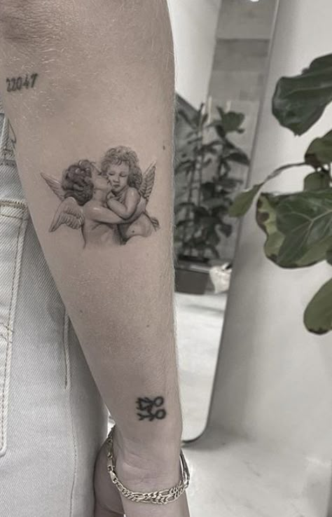 Cherub Line Tattoo, Fine Line Cherub Tattoo, Cherub Tattoos, Cherubs Tattoo, Cherub Angel Tattoo, Cherub Tattoo Designs, Painting Tattoos, Microrealism Tattoo, Cool Finger Tattoos