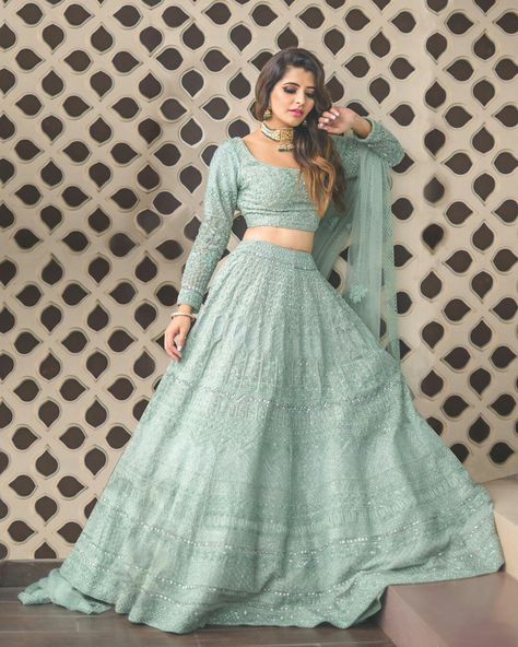 Indian Outfits Lehenga, Wedding Lehenga Designs, Lehenga Designs Simple, Beautiful White Dresses, Button Up Shirt Womens, Traditional Indian Dress, Wedding Items, Indian Bridal Outfits, Designer Outfits