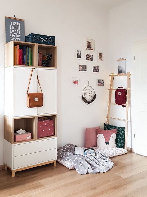 Gesehen bei Solebich-Userin Piamisu. Ikea Eket Kids Room, Eket Ikea Ideas Kids, Ikea Eket Ideas, Eket Ikea, Ikea Eket, Ikea Kids Room, Ikea Living Room, Ikea Kids, Kids Interior Room