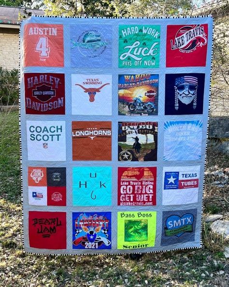 How To Make A T-Shirt Quilt: Easy T-Shirt Quilt DIY Tutorial For Beginners - The Jolly Jabber Blog Make A Tshirt Quilt, Quilt Diy Tutorial, Tshirt Quilt Tutorial, How To Make A T Shirt Quilt, Tshirt Quilt Diy, Tshirt Quilt Pattern, Quilt Diy, Tee Shirt Quilt, Shirt Quilts