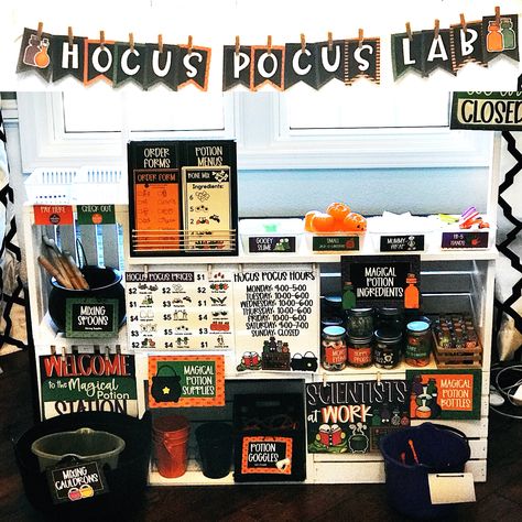 Halloween Preschool Dramatic Play, Preschool Halloween Dramatic Play, Potions Lab Dramatic Play, Halloween Pretend Play, Halloween Role Play Area, October Dramatic Play Center, Halloween Dramatic Play Center, Dramatic Play Halloween, Potion Station For Kids