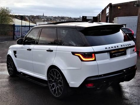 Range Over, White Range Rover Sport, Range Rover White Aesthetic, All White Range Rover, White Range Rover Evoque, Range Rover Sport White, Range Rover Sport V8, V8 Car, Range Rover Vogue White