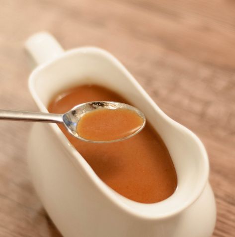 a spoonful of espagnole sauce being removed from a gravy boat. French Mother Sauces, Oven Wedges, Espagnole Sauce, Mother Sauce, Turkey Gravy Recipe Easy, Make Ahead Turkey Gravy, Mother Sauces, Dish Warmer, Brown Sauce