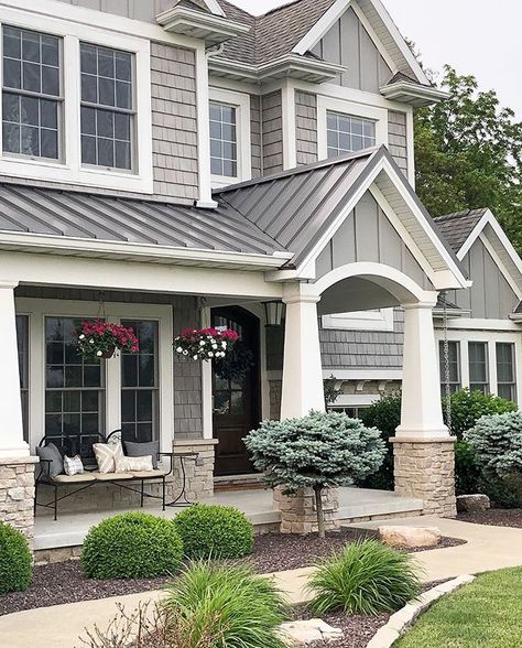 White Window House Exterior, Home Exterior Craftsman, Craftsman White Exterior, Stone For Exterior Of House, House Exterior Craftsman, New House Exterior Ideas, Timeless Siding Colors, White Craftsman Exterior With Stone, Gray House With Stone