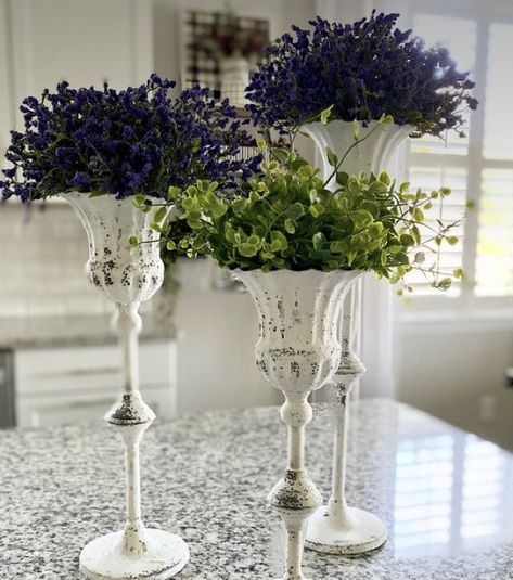 Candle Holders Decor Ideas, Small Home Garden, Modern Garden Design Ideas, Candle Stick Decor, French Farmhouse Style, Home Garden Design, French Farmhouse, Country House Decor, French Country Decorating