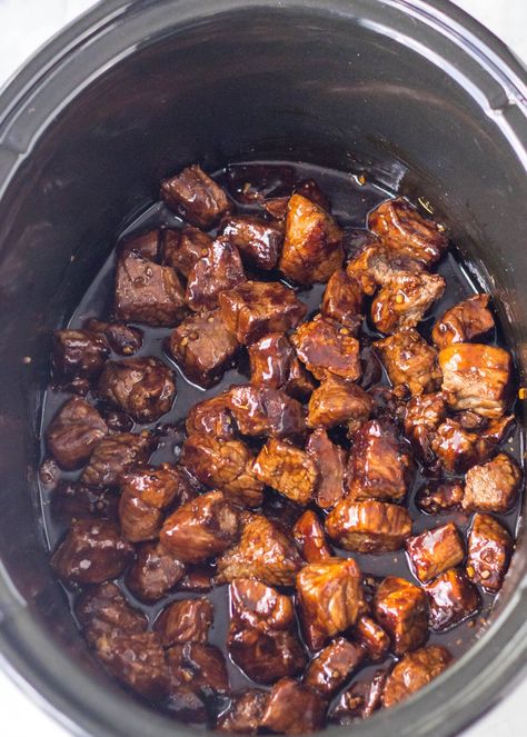 Honey Garlic Steak Bites, Honey Garlic Steak, Garlic Steak Bites, Teriyaki Steak, Slow Cooker Steak, Crockpot Steak, Steak Bites Recipe, Over Mashed Potatoes, Garlic Steak