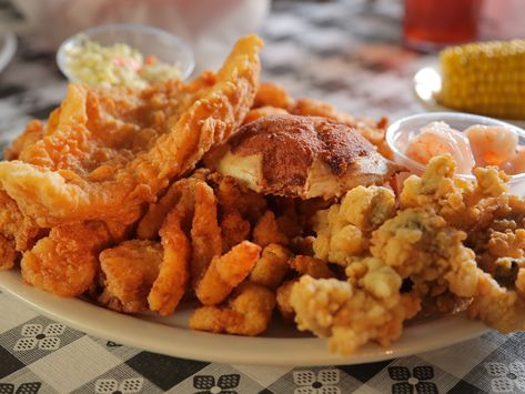 The Sampler Platter Fried Seafood Platter, Shrimp Burgers, Flounder Fillet, Fish Batter Recipe, Fried Seafood, Platter Ideas, Seafood Platter, Fish Sandwich, Clam Chowder