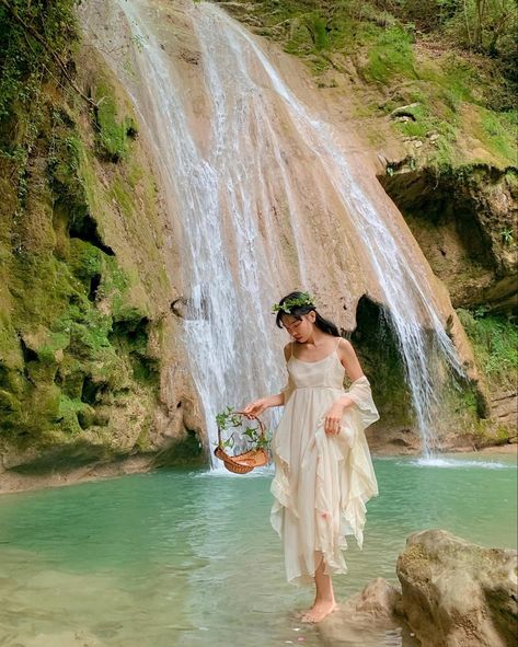 Fairy Pre Debut Photoshoot, Water Fairy Aesthetic Outfit, Cottagecore Wedding Aesthetic, Cottagecore Photoshoot, Retro Prom Dress, Pre Debut Photoshoot, Cottagecore Princess, Summer Court, Cottagecore Wedding