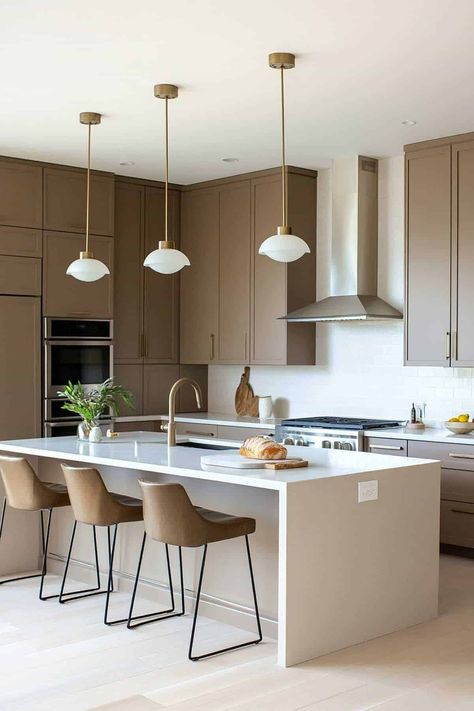 Minimalist Taupe Kitchen Taupe Kitchen Cabinets, Navy Blue Kitchen Cabinets, Taupe Kitchen, Kitchen Cabinet Inspiration, Navy Blue Kitchen, Transitional Kitchen Design, Taupe Walls, Minimalist Inspiration, Kitchen Cabinets Ideas