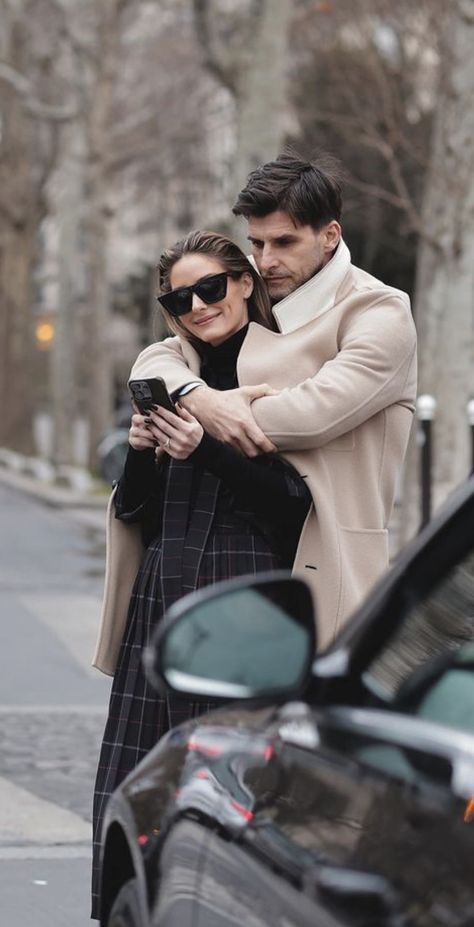 Olivia Palermo And Johannes Huebl, Olivia Palermo Johannes Huebl, Olivia Palermo Johannes, Johannes Huebl, Single Pic, Style Couple, Olivia Palermo Style, Counter Decor, Stylish Couple