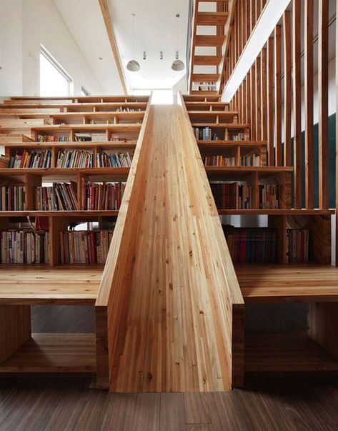 22 Beautiful Stairs That Will Make Climbing To The Second Floor Less Annoying Indoor Slides, Escalier Design, Home Libraries, Home Cinema, Library Design, Home Library, Stairs Design, Cool Rooms, 인테리어 디자인