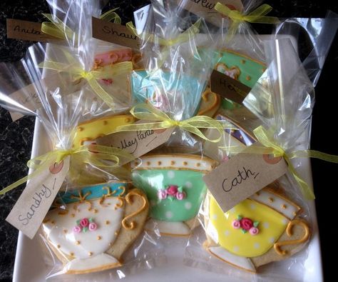 Vintage teacup favours for an afternoon tea party Wedding Party Favors Candles, Teacup Cookies, Tea Cup Cookies, Teapot Cookies, Vintage Tea Parties, Candle Party Favors, Tea Party Favors, High Tea Party, Teacup Candles