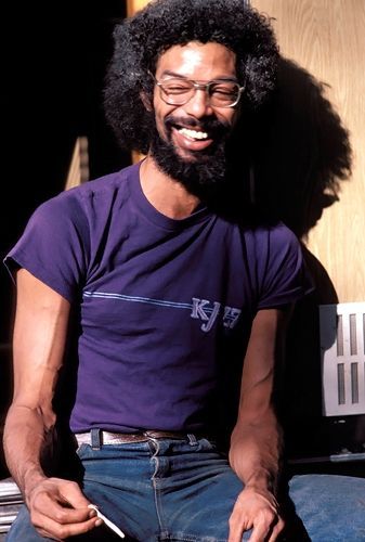 Gil-Scott Heron. Clarence Clemons, Gil Scott Heron, Black Glamour, In Memoriam, Jazz Musicians, Black Music, Amy Winehouse, I Love Music, Soul Music