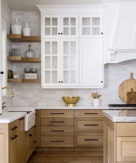 White Upper Cabinets Walnut Lower, Cottagecore House Design, Wood Kitchen Cabinets White Countertops, Brown Kitchen Cabinets White Countertops, White Kitchen With Tile Floor, Maple Kitchen Cabinets With White Quartz, Stage Kitchen, Light Modern Kitchen, Dapur Skandinavia