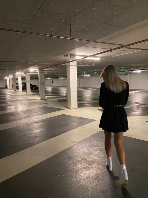 Parking Garage Photo Shoot Ideas, Parking Aesthetic Photoshoot, Garage Poses Instagram, Parking Garage Photoshoot Aesthetic, Spice Up Instagram Photos, Parking Garage Photoshoot Night, Garage Pictures Instagram, Garage Photoshoot Ideas, Parking Garage Poses