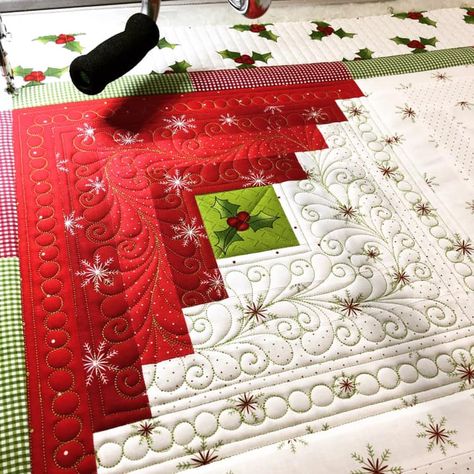 Drop dead gorgeous quilting! Christmas Log Cabin, Ruler Quilting, Christmas Log, Free Motion Designs, Log Cabin Quilt Pattern, Free Motion Quilting Patterns, Machine Quilting Patterns, Longarm Quilting Designs, Quilting Stencils