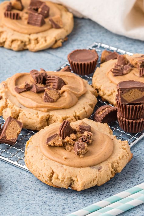 20+ Best Crumbl Cookie Copycat Recipes - Fun Cookie Recipes Crumbl Cookie Peanut Butter, Copycat Crumbl Reese’s Peanut Butter Cookies, Crumbl Peanut Butter Copycat, Reese’s Peanut Butter Cookies Recipe, Cookie Rookie Recipes, Reese’s Cookies, Cookie Copycat Recipes, Crumbl Cookie Copycat, Fun Cookie Recipes