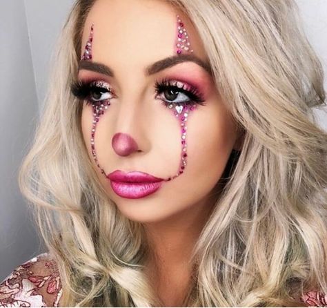 Cute Clowns Halloween Costume, Clown Makeup With Rhinestones, Rhinestone Clown Makeup, Hot Clown Halloween Costumes, Clown Makeup Simple, Clown Makeup Pretty, Hot Clown Makeup, Glam Clown Makeup, Pretty Clown Makeup