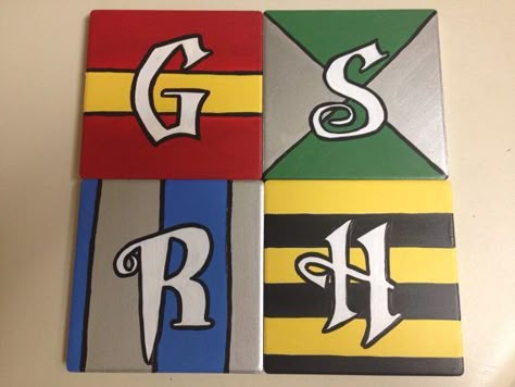 Harry Potter Canvas Painting, Harry Potter Canvas Art, Harry Potter Etsy, Mini Toile, Harry Potter Painting, Harry Potter Hogwarts Houses, Harry Potter Bedroom, Gryffindor Slytherin, Theme Harry Potter